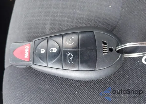 2015 Jeep Cherokee Latitude из США, поврежденный, VIN 1C4PJMCS1FW513909